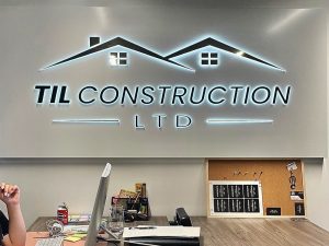 reception signage Isle of Dogs